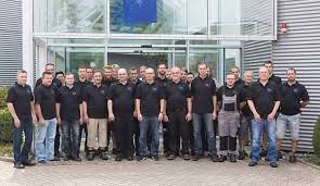 Die fwb kunststofftechnik gmbh fertigt innovative 1k, 2k und 3k kunststoffspritzgussteile, optische und transparente kunststoffteile sowie hybridbauteile (insert, outsert, reel to reel). Unternehmens Profil