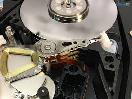 Как диагностировать проблему, если слышите странные звуки из жесткого диска?
