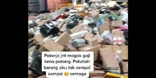 Cek resi j&t, jt express. Video Viral Paket Berserakan Dan Disebut Karena Mogok Karyawan J T Express Bukan Di Indonesia Halaman All Kompas Com