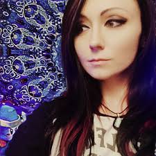 How to play Scarlet Witch effectively in Marvel Rivals?