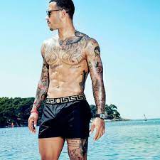 It seems as though tattoos have become an essential part of many footballers' life. Memphis Depay Memphis Depay Back Piece Tattoo Men Back Tattoo