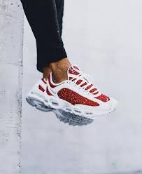 Red and white, black and blue with iridescent piping on the midsole. Supreme X Nike Air Max Tailwind Iv Nike Air Tailwind Nike Air Max Air Max