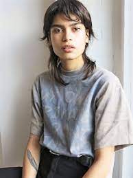 Mullet Hair El Peinado Retro Que Vuelve Para Quedarse Mullet Hairstyle Short Hair Styles Androgynous Hair