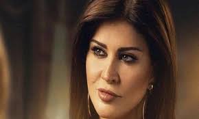 أكدت الفنانة السورية، جمانة مراد، أن شخصية شيرين التي تجسدها ضمن أحداث مسلسل خيانة عهد المعروض خلال شهر رمضان أرهقتها نفسيا. ØµÙˆØ± Ø¯Ù…ÙˆØ¹ Ù†Ø¬ÙˆÙ… Ø§Ù„ÙÙ† ØªØ¹Ø²Ù‰ Ø¬ÙˆÙ…Ø§Ù†Ø§ Ù…Ø±Ø§Ø¯ ÙÙ‰ ÙˆÙØ§Ø© Ø§Ø¨Ù†ØªÙ‡Ø§ Ù…Ø¨ØªØ¯Ø§