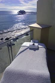 Calamigos guest ranch and beach club, malibu beach inn, and the surfrider hotel, malibu received great reviews from travelers looking for a romantic hotel in malibu. Oceanview Spa Suite At The Malibu Beach Inn Malibu Malibubeachinn Oceanfront Spa Relax Spa Luxury Spa Malibu Beaches