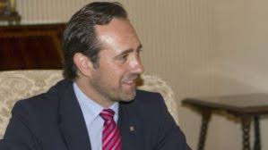 La justicia dictamina que los negocios de Bauzá son compatibles con su  cargo