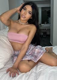 Yeri Mua - Free pics, galleries & more at Babepedia