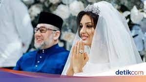 Menerusi portal malaysiakini, perkara itu turut disahkan timbalan menteri besar kelantan mohd amar abdullah ketika. Anaknya Tak Diakui Sultan Kelantan Miss Moscow Ungkap Kelakuan Aslinya