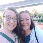 Amber Mozingo's Instagram, Twitter & Facebook