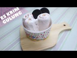 Keunikan es krim roll goreng bukan hanya terletak pada bentuknya, melainkan juga karena cara pembuatannya yang menarik. Cara Mudah Dan Simple Membuat Es Krim Gulung Youtube