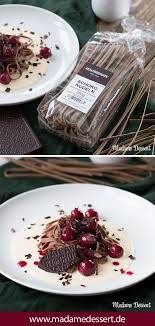 Schokonudeln Mit Vanillesauce Heissen Kirschen Madame Dessert Vanillesauce Schokonudeln Leckerschmecker
