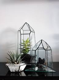 Etsyfindoftheday Crystal Blitz 6 12 15 Crystal Terrarium Planters Large And Small By Whiteliesjewelry M Glass Terrarium Glass Planter Geometric Terrarium