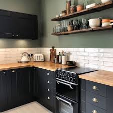 Shaker light oak kitchen cupboard doors/drawers compatible with howdens kitchens. Howdens Posts Facebook