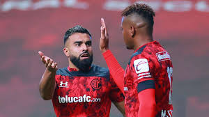 | que el balón ruede a nuestro favor. Alexis Canelo Scores In Toluca S 3 1 Victory Over America And Returns To The Top Of The Scoring Table Ruetir