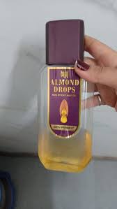 It has menthol & camphor which are known for their cooling properties & sweet almond oil and vitamin e which help nourish hair. Bajaj Almond Drops Hair Oil Reviews Ingredients Benefits How To Use Price