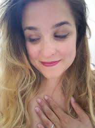 Are others experiencing severe eye issues due to seasonal allergies?