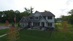 How Would You Like To Come Home To This Stunning Home At Minnetonka Country Club With Images New Home Communities New Homes Love Your Home
