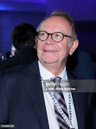 27 Wayne Kostroski Photos & High Res Pictures