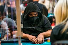 Marcus Chance vence uma partida contra Matt Stout