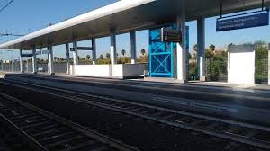 Uno è situato al piano arrivi (piano terra, temporaneamente disattivato) l'altro è situato in area imbarchi. Treno Da Messina Centrale A Aeroporto Di Catania Fontanarossa E Viceversa Orari E Prezzo Mobilitasostenibile It