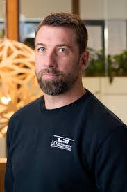 Chris Guile's Instagram, Twitter & Facebook