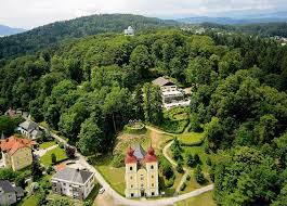 Nearby attractions include nationalparkzentrum mittersill (1.6 miles), felberturm museum (1.1 miles). Hotel Restaurant Schweizerhaus Klagenfurt Am Worthersee Aktualisierte Preise Fur 2021