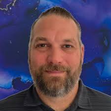 With a heart full of emotion, I'm sharing this news after three years and a  half years of dedication and hard work that have led me to achieve the  title of Director. |