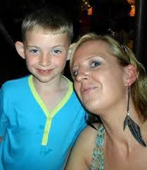 Sarah Glover's Instagram, Twitter & Facebook