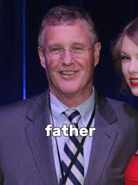 Andrea Finlay Taylor Swift