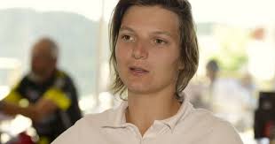 saut à skis. Julie Clair rassurante