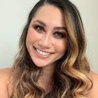 Kimberly Eisner's Instagram, Twitter & Facebook