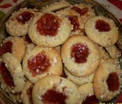 Kulleraugen Kekse Mit Gelee Rezept Rezepte Kekse Lebensmittel Essen