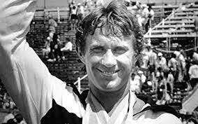 Ian Ferguson's Instagram, Twitter & Facebook