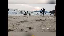 Dengan keluasan 21,000 kilometer persegi, sudah pastinya perak mempunyai banyak tempat menarik untuk di sini terdpaat pantai yang sering menjadi tumpuan orang ramai kerana pasir pantainya yang cantik. Oyens World Youtube