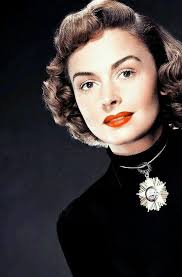 Donna Reed (1921-1986), beautiful and very talented actress. Oscar winner  for her performance in the movie "From Here to Eternity", star of the great  "The Donna Reed TV Show". Love her smile!