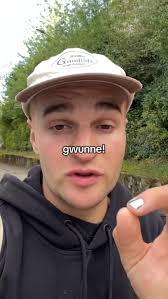 Wir haben einen Wechsel in der Geschäftsleitung anzukünden! ✨ Ab 1.  Dezember 2025 bildet Joshua Kubrak zusammen mit dem bisherigen  Co-Geschäftsleiter Daniel Kissling die Leitung des KIFFs. Joshua Kubrak  (*1990) wuchs in