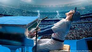 This mod has been in development and testing for over then 9 months with +1200 hours of work. Rocketman Elton John Im Kino Ein Musiker Hebt Ab Filme Dw 30 05 2019