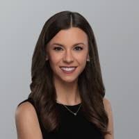 Liz Kemp's Instagram, Twitter & Facebook