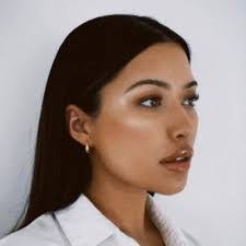 Jade Rosales's Instagram, Twitter & Facebook