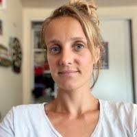 Laura Kupiec's Instagram, Twitter & Facebook