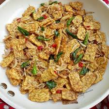 Resep dan cara membuat kacang bawang empuk, gurih dan renyah kacang bawang identik dengan suguhan atau makanan kecil saat lebaran yang banyak dicari oleh. Pin Pa Masakan