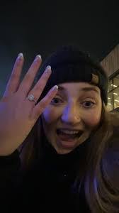 Suzie Pope's Instagram, Twitter & Facebook