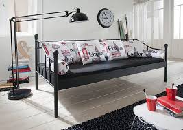 Das bett wird ohne matratze geliefert. Metallbett Lena Tagesbett Schwarz 90x200 Cm Bettgestelle Betten Mobel Tagesbett Haus Bett