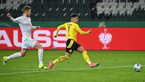 Jadon sancho, erling haaland und nochmals jadon sancho: Dfb Pokal Jadon Sancho Schiesst Borussia Dortmund Gegen Monchengladbach Ins Halbfinale Der Spiegel