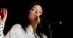 Cover of the louvre by lorde from her new album melodrama. Lorde Teases New Single Solar Power Cover Art On Website