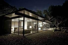 The large cabin can sleep up to four people with the queen bed and bunk bed set up. Glass House 4 To 11 Sequoia Vacation Rentals Inc