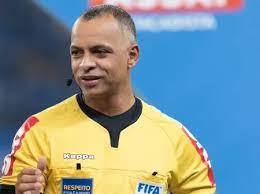 Será o duelo entre times que estão em situações opostas na competição. Presidente Da Associacao De Arbitros Critica Fla Por Pedir Troca De Wilton 17 11 2020 Uol Esporte