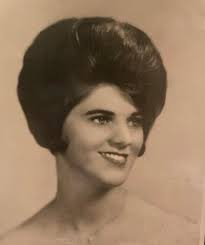 Ginger Dew's Instagram, Twitter & Facebook