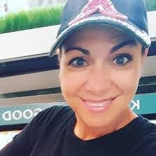 Kimberly Wiedman's Instagram, Twitter & Facebook