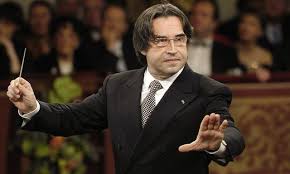 Riccardo muti — pour les articles homonymes, voir riccardo et muti. Neujahrskonzert 2018 Riccardo Muti Walzer Ist Keine Unterhaltungsmusik Kleinezeitung At